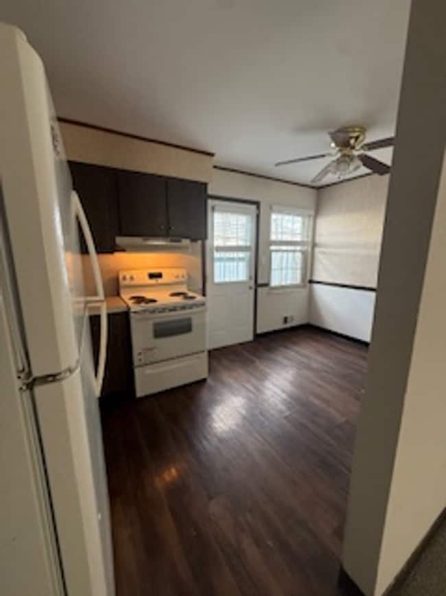 Photo - TOWNHOMES AT BLENDON