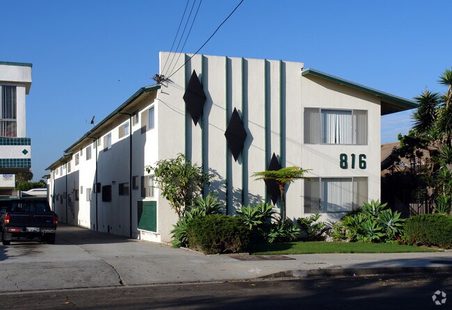 816 N Victor Ave.