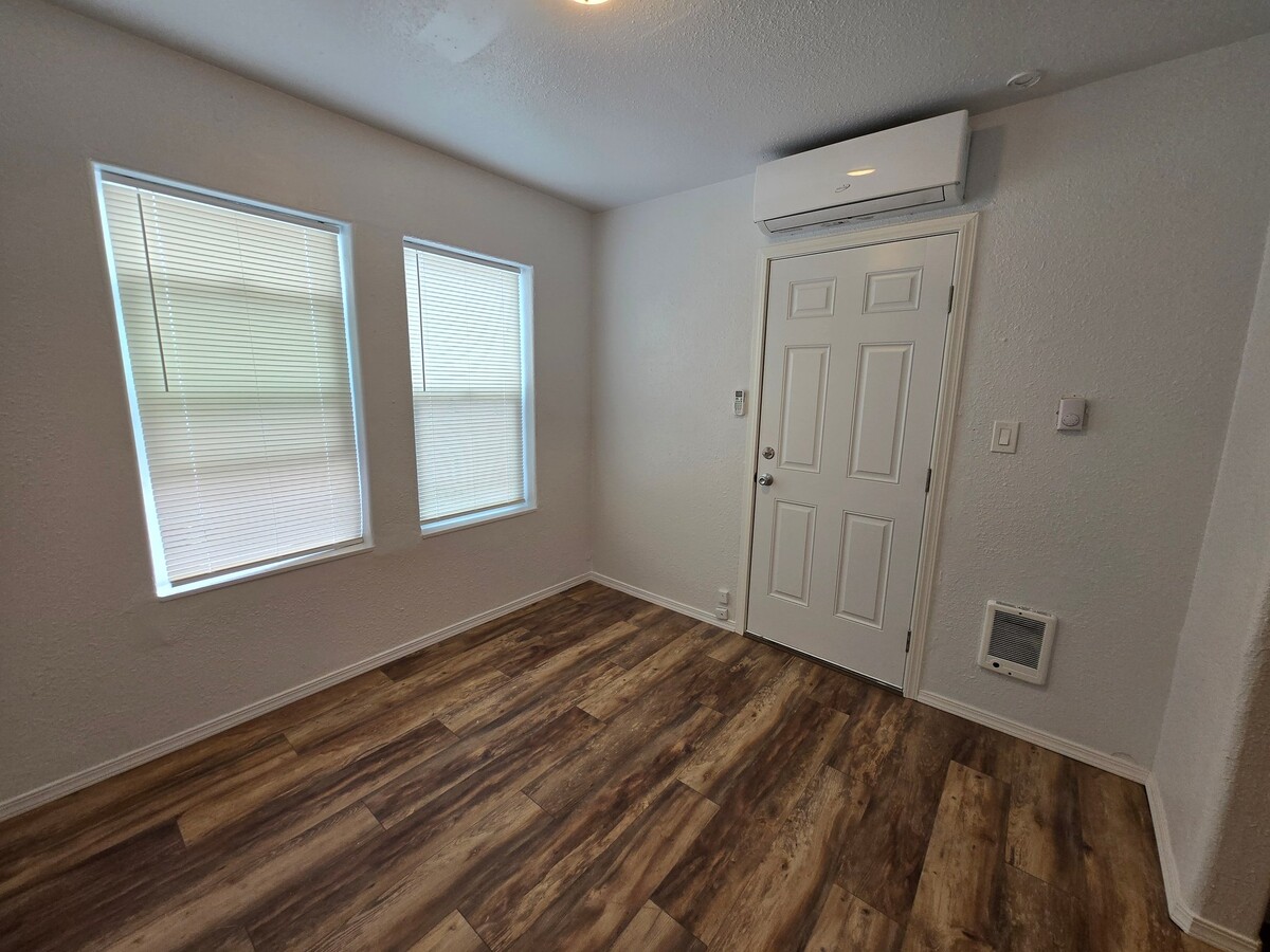 Photo - 311 N Tower Ave Unit 12