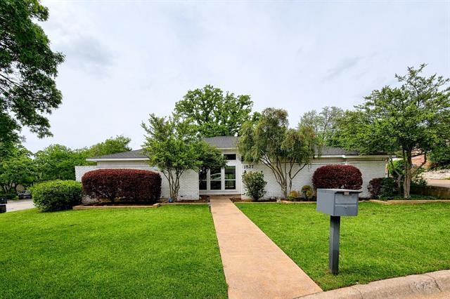 Building Photo - 1827 Rhinevalley Dr