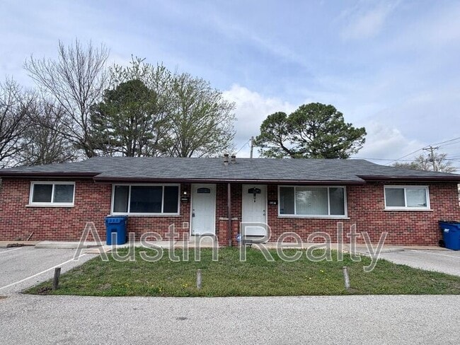 Building Photo - 8634 Burton Ave Unit B