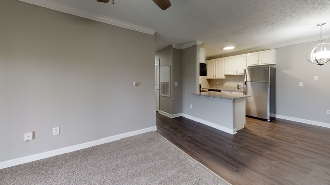 Ontario-Deluxe-Unfurnished 1.jpg - Lakefront at West Chester