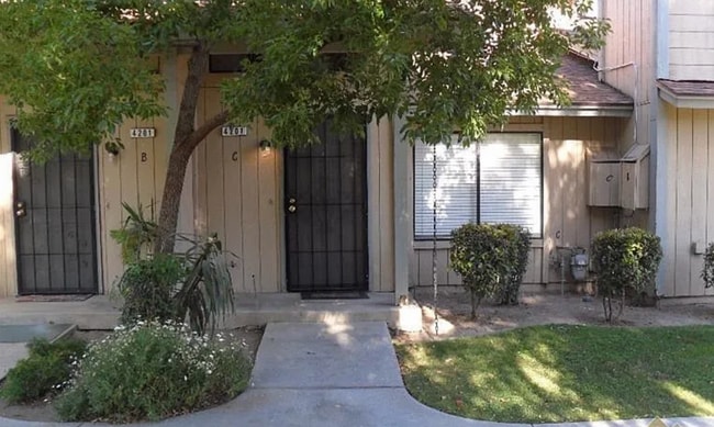Building Photo - 4201 Planz Rd Unit #C