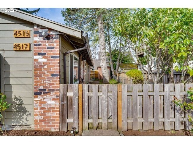 Photo - 4515 SE 70th Ave Unidad 4515 SE 70th Ave