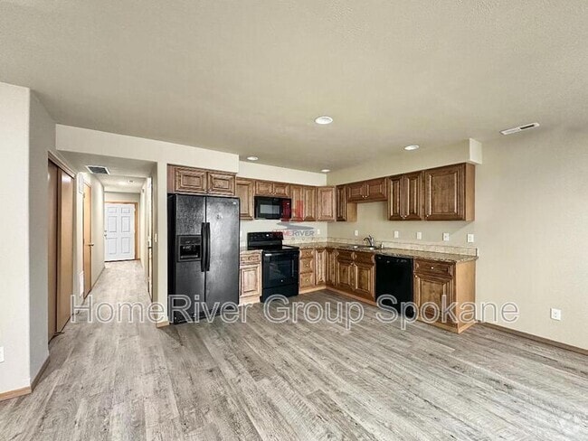 Building Photo - 2716 N Fox Rd Rental