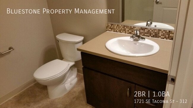 Photo - 1721 SE Tacoma St Unit 312