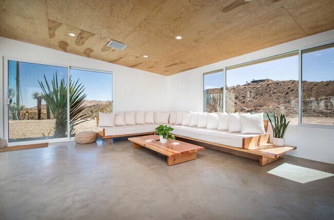 57710 Piute Trail