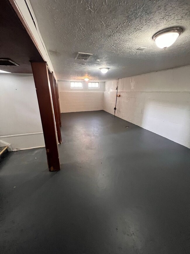 Photo - 9334 McCracken Rd