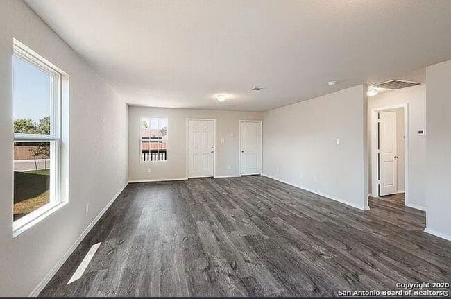 Photo - 9220 Griffith Run