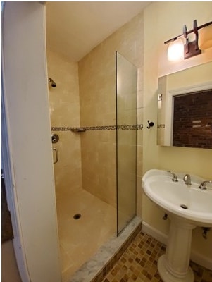 Photo - 27 Temple St Unit 1