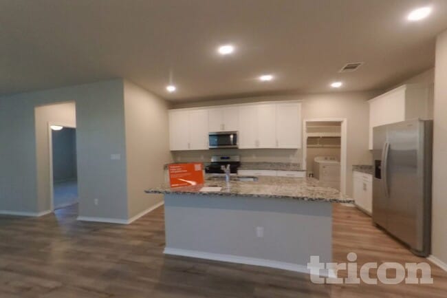 5308 Saddle Clb Dr