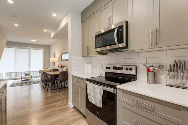 Photo - 126 Skyview Ranch Cir NE