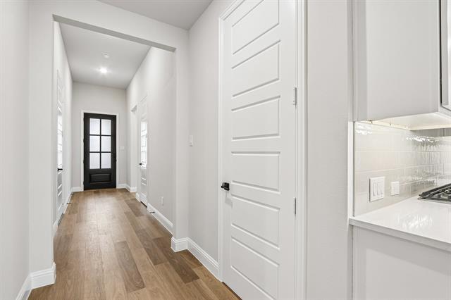 Photo - 716 Papyrus Dr