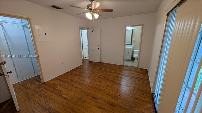 Photo - 1955 Taylor St