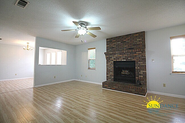 Photo - Adorable Home Near Hurlburt Field