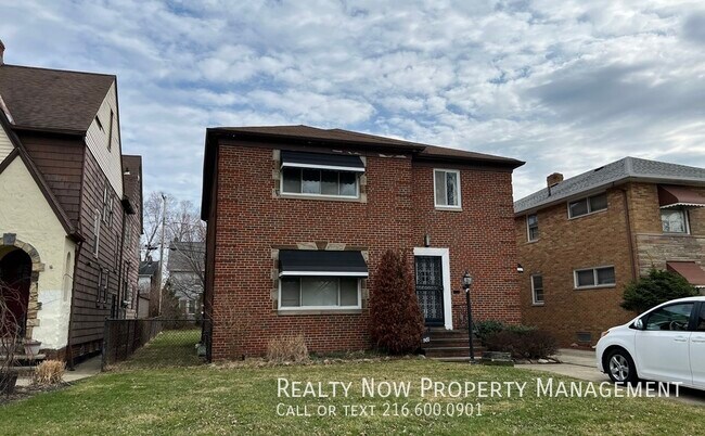 Photo - 19450 Lakeshore Blvd Apartamento Unidad 2