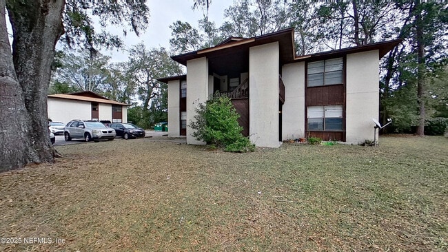 Building Photo - 477 Crabapple Ct Unit C