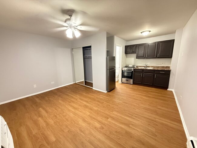 Photo - 4533 N Dover St