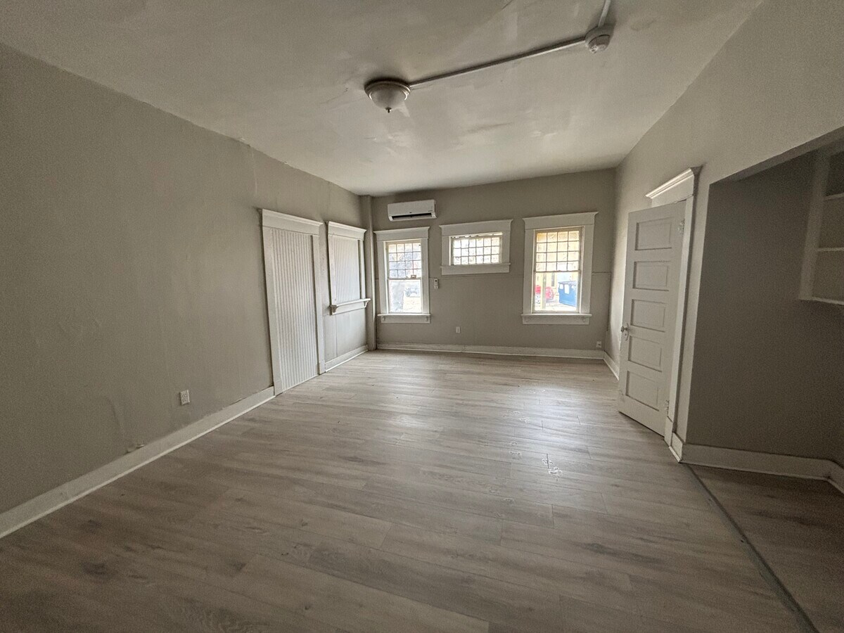 Photo - 14 E 6th Ave Unidad 1