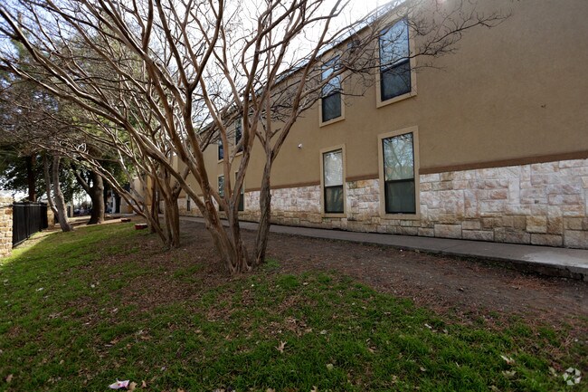 Photo - Sunchase Square Apartments