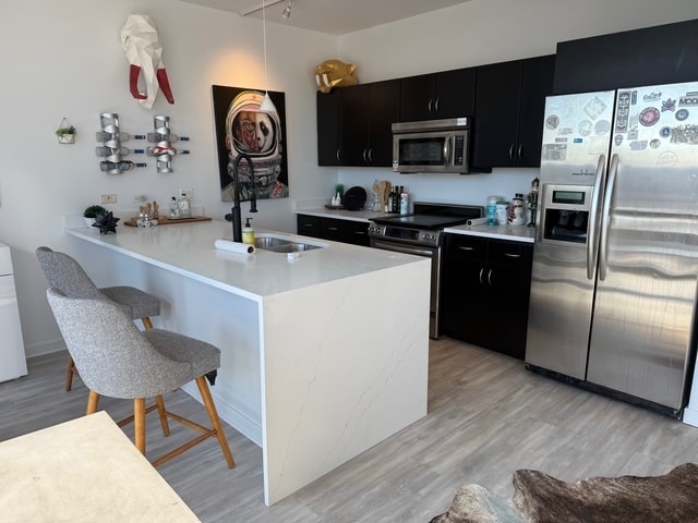 Photo - 860 W Blackhawk St Unit Blackhawk