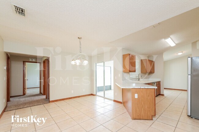 Photo - 329 Edgewood Ct