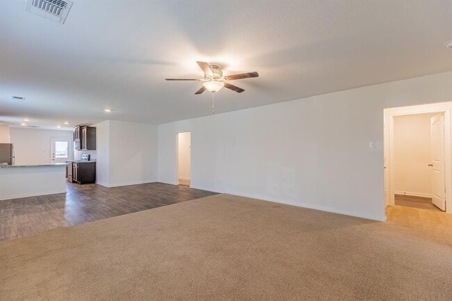 Photo - 18408 Speculator Ln