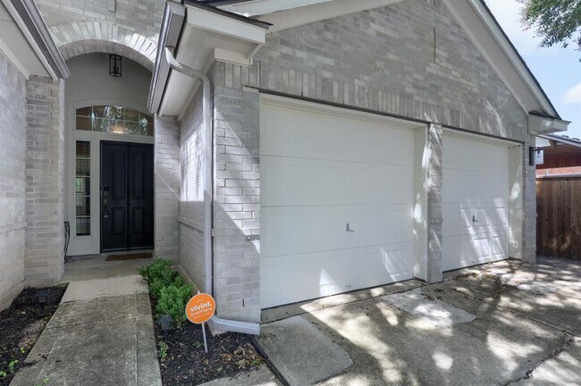 Photo - 13620 Glen Mark Dr