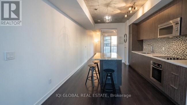 Photo - 478 King St W Unit 406