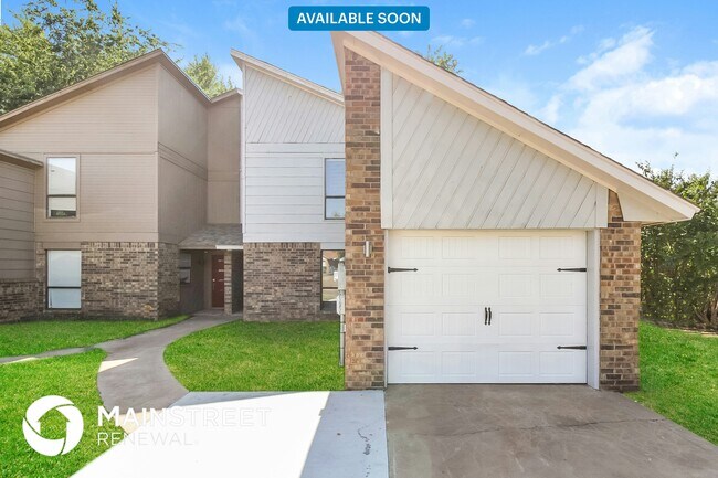Photo - 1102 Swan Lake Rd House