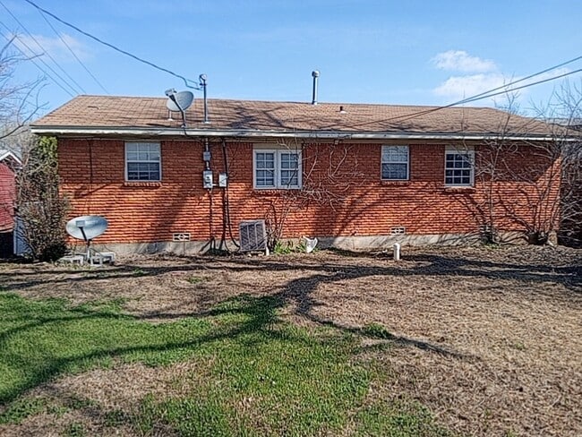 Photo - 4322 NW Hoover Ave