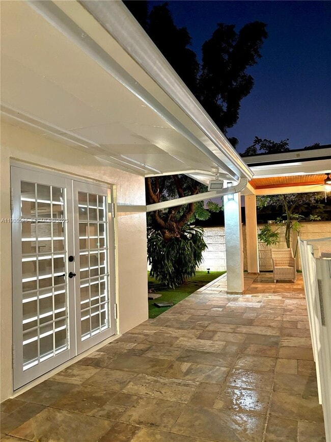 Photo - 18632 SW 93rd Ct