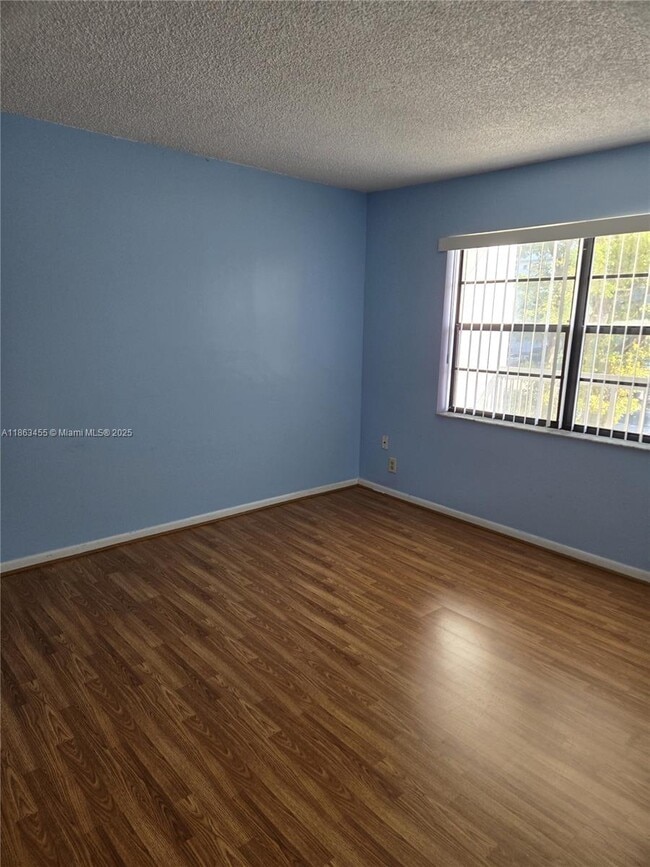 Photo - 1301 NE 7th St Unit 207