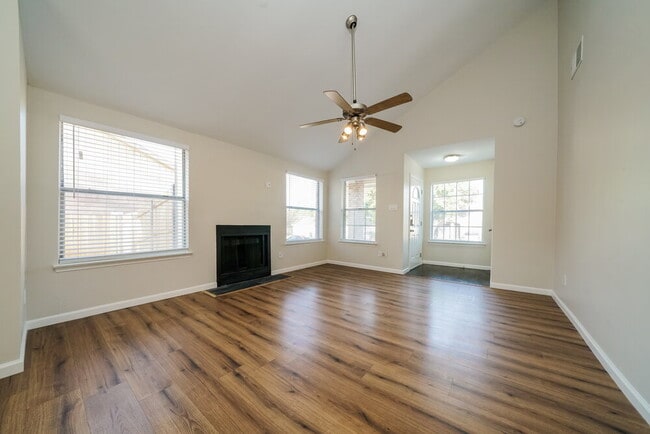 Photo - 6732 Woodsmoke Way