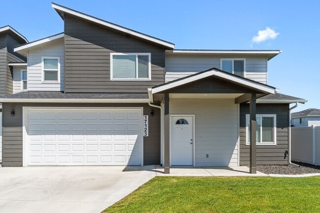 17121/17123 E Boone Ave - 17121/17123 E Boone Ave Apartment Unit 17123