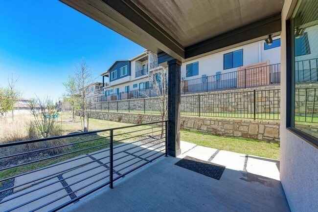 Photo - 2050 Lohmans Spur Rd Unit 703