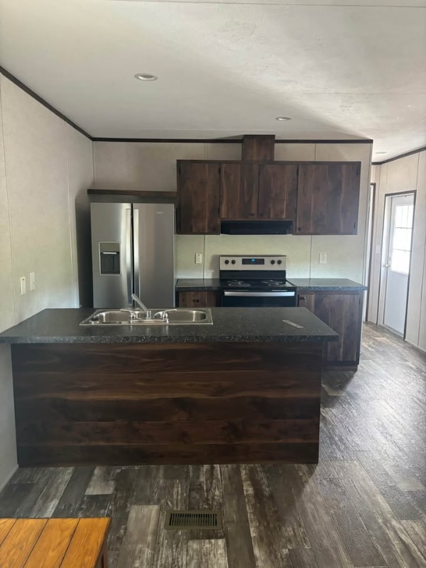 Photo - 308 N Main St