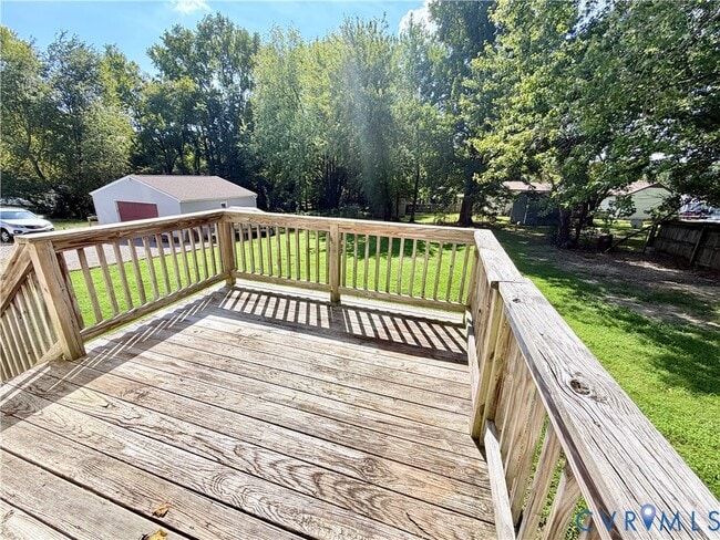 5835 Huntingcreek Dr