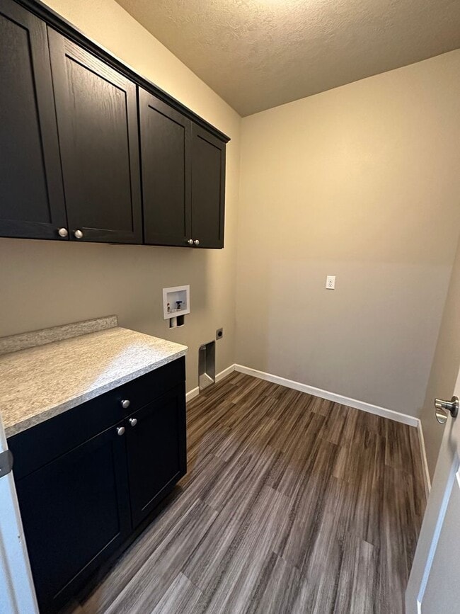 Photo - 3 Bedroom Townhouse!