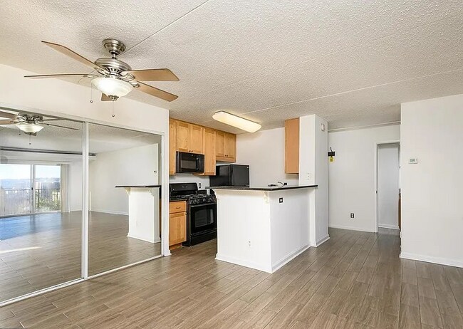 Photo - 75 S Reynolds St Unidad APT 102