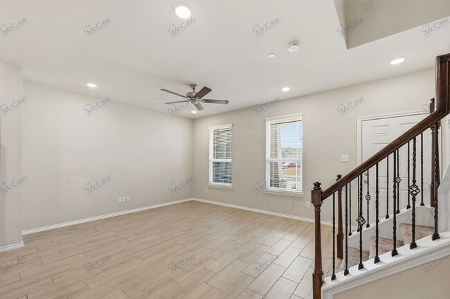 Photo - 2808 Baneberry Ln