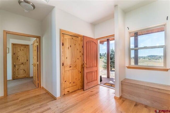 Building Photo - 3-Bedroom Home in Prime Location