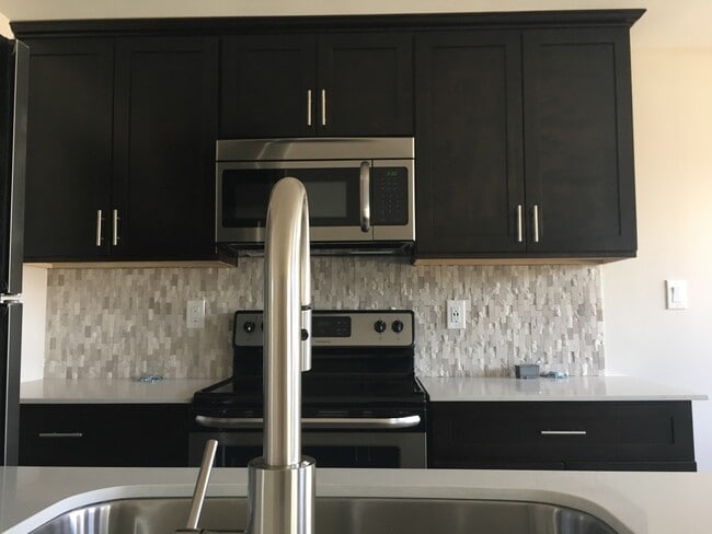 Building Photo - 8516 Washington Blvd SW Unit 2