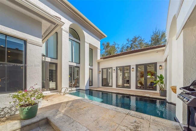 Photo - 150 W Sunrise Ave