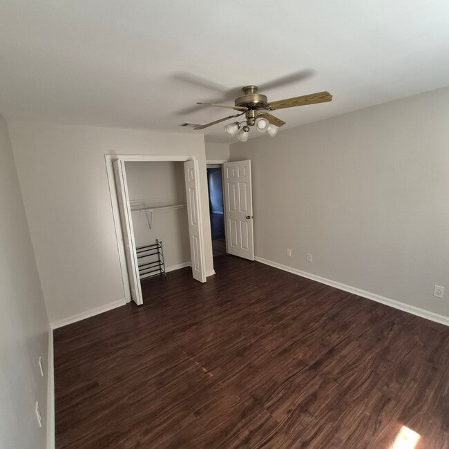 Photo - 199 Autumn Trace Ct