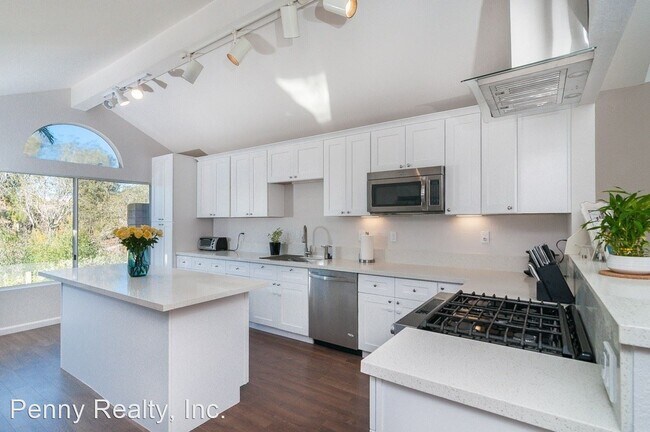 Photo - 3 br, 2 bath House - 11342 Caminito Corriente