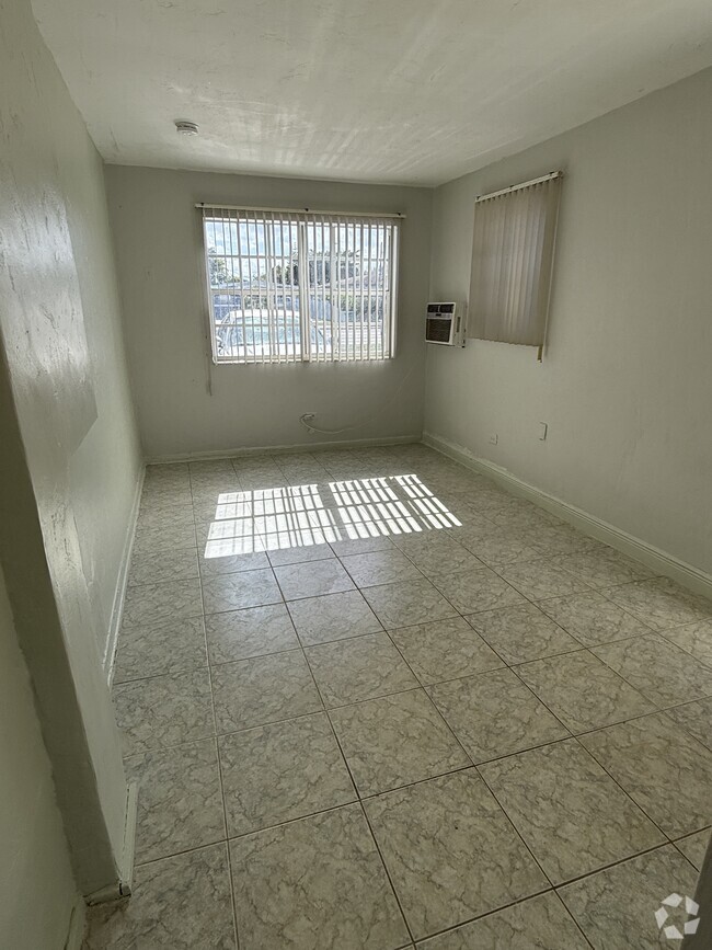 Building Photo - 6387 Coral Way Unit Studio Rental