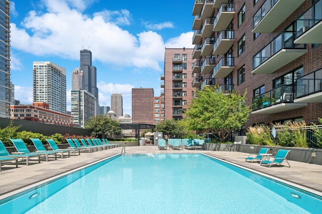 Lofts_amenity_pool