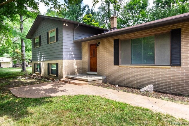 Photo - 7580 Thornwood St