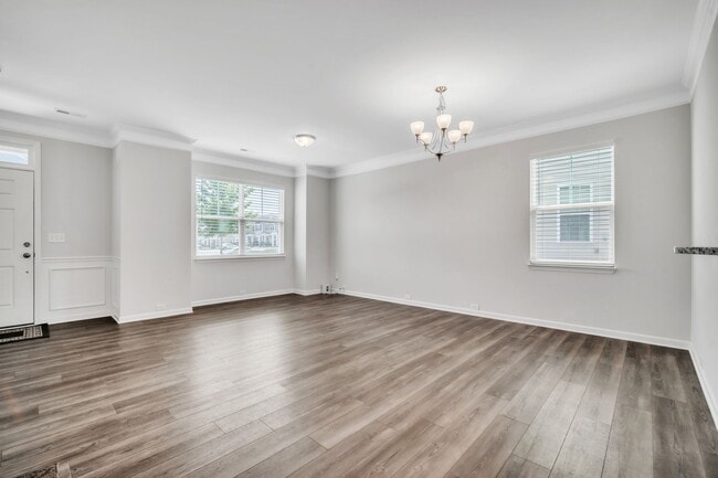 Photo - 351 Intrepid Ct